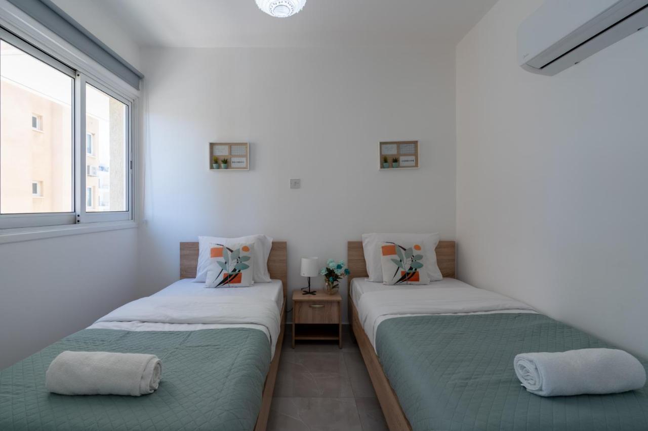 Andrea 3-Bedroom Apt In Mackenzie Lárnaka Kültér fotó
